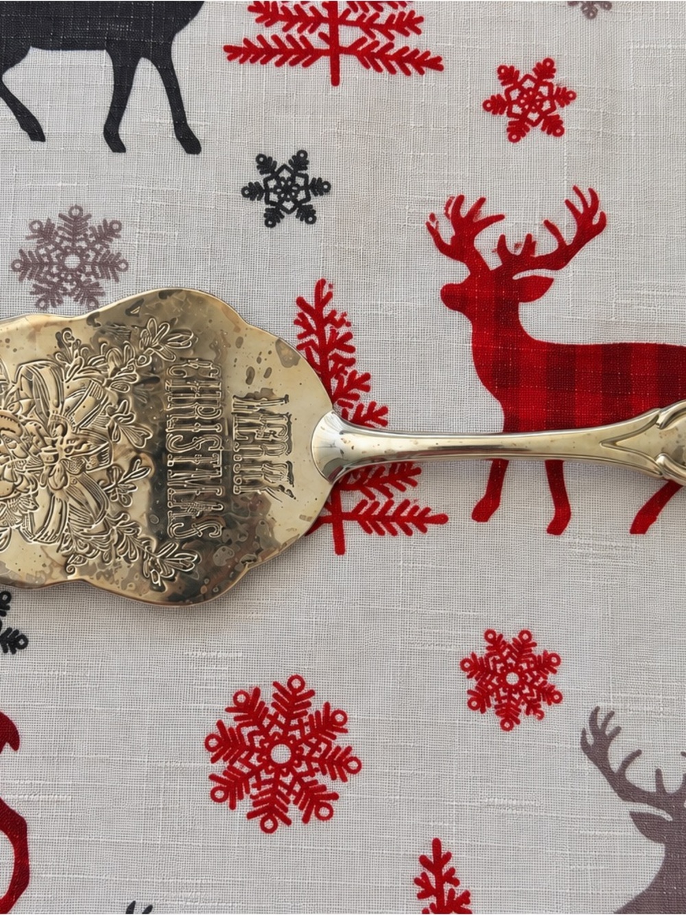 Vintage International Silver Co. Christmas Serving Trowel-Silverplated